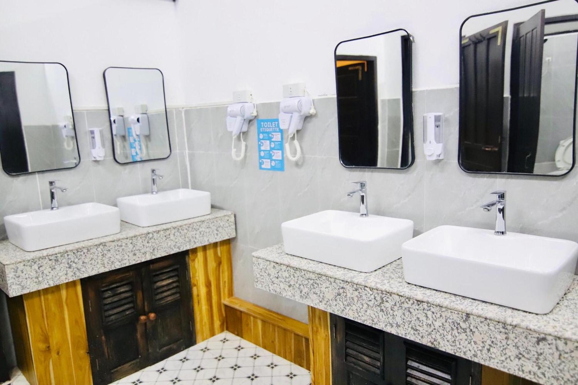 Chanthavong Hostel Luang Prabang Exterior photo